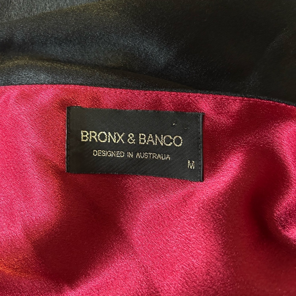Bronx and Banco Black and Red One-Shoulder Gown Size 6 - Picture 8 of 15